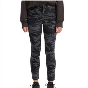 Levi’s SZ 00 721 High Rise Camo Skinny Denim Jeans New D27